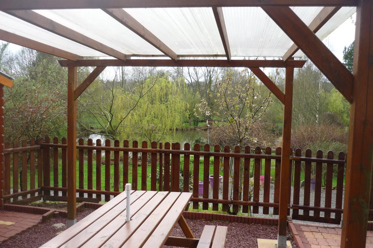 Mobile Home Le Clos De See Chérencé-le-Roussel المظهر الخارجي الصورة